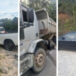 Colisão entre Hilux, caminhão e carro deixa um ferido grave em São João Batista