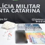 Homem é detido após PM localizar drogas em carro e casa no Bairro Dom Joaquim
