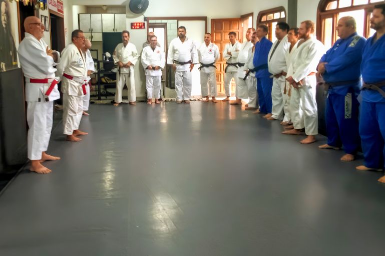 Curso de Go-Kyo reúne judocas de várias regiões em Brusque