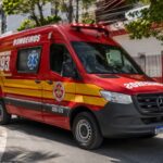 Trabalhador sofre descarga elétrica e cai durante manutenção em Blumenau