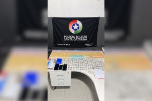 Quatro pessoas são presas por tráfico e associação para o tráfico em Itajaí