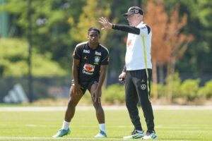 Ancelotti admite mudanças contra Haiti e desconversa sobre Endrick