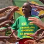 VÍDEO: Crianças de Uganda viralizam ao homenagear a Havan e emocionam Luciano Hang