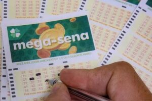 Duas apostas de Brusque acertam a quadra da Mega-Sena