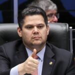 Alcolumbre sugere “melhorar” 6×1 e quer passar PEC por comissões