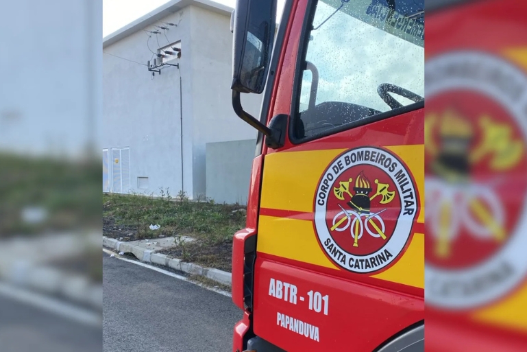 Pintor sofre choque elétrico e cai de cerca de três metros durante trabalho em SC