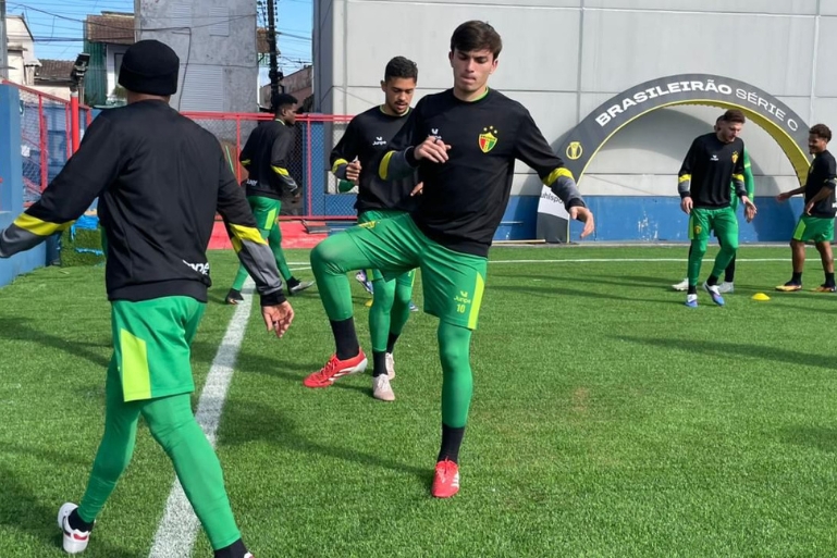 Quadricolor realiza treino de organização defensiva e bola parada defensiva
