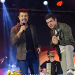 Marcos & Belutti encerram Festa da Integração com show para grande público em Guabiruba