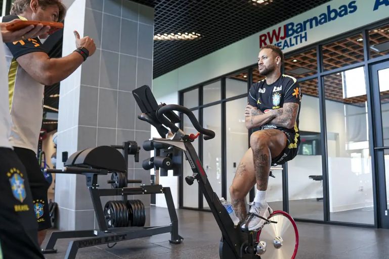 Copa do Mundo: exames de Neymar apontam ‘boa evolução’ , afirma CBF