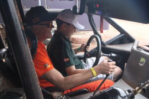 Após vencer a leucemia, jovem realiza sonho na 32ª Fenajeep