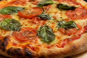 Dia da Pizza: tradição italiana conquistou o Brasil e ganhou sabores únicos
