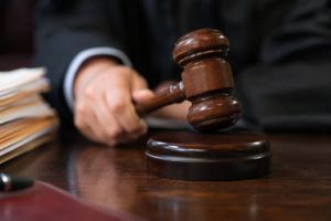 Filho que matou o próprio pai é condenado a 14 anos de prisão em SC