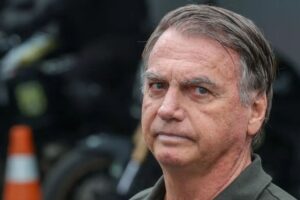 PGR defende que Bolsonaro seja mantido em prisão domiciliar