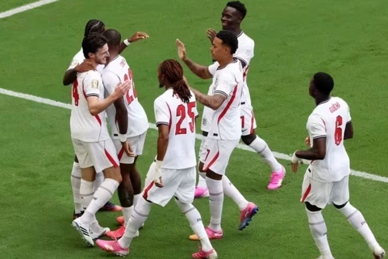 Inglaterra vence a França por 6 a 4 e conquista o terceiro lugar da Copa do Mundo