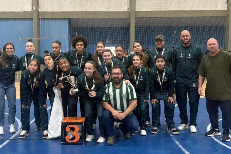 Brusque conquista medalha de bronze no futsal feminino da etapa Microrregional da Olesc