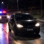 Suspeito é preso após roubo de carro de aplicativo, fuga e tentativa de atropelar policial