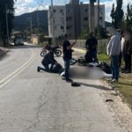Colisão entre duas motocicletas mobiliza bombeiros no bairro Limeira, em Brusque