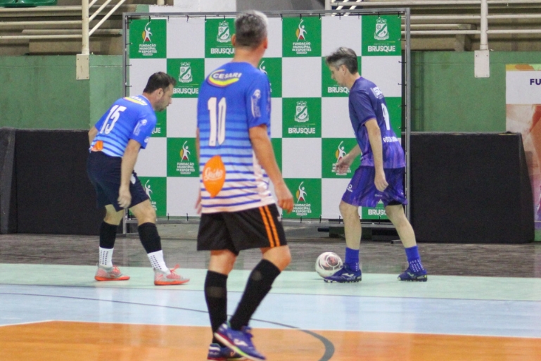 JACOB tem rodada decisiva com quartas de final na bocha vale-tudo e no futsal sênior