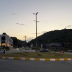 Motoristas devem ficar atentos: avenida Cyro Gevaerd será bloqueada nesta noite