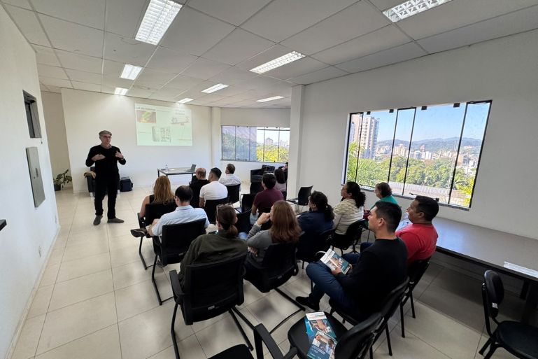 Servidores do Samae participam de palestra sobre educação financeira
