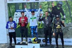 Brusquense João Hodecker conquista terceiro lugar no Campeonato Brasileiro de Downhill 2026