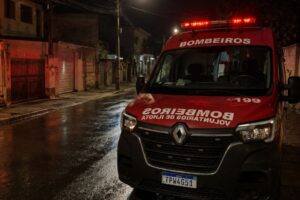 Bombeiros salvam bebê de 18 dias engasgado em Ilhota