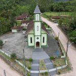 Igreja histórica de Guabiruba mobiliza campanha para reforma emergencial do telhado; saiba como ajudar