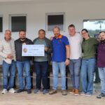Moto Clube Dragões da Trilha doa R$ 10 mil à Associação Hospitalar de Guabiruba