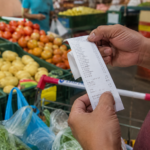 Cesta básica fica mais barata em julho em Brusque, mas acumula alta de quase 12% no ano