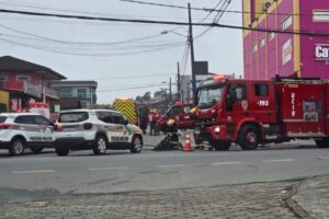 Homem invade restaurante, provoca incêndio e morre em Joinville