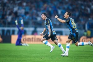 Maiores campeões, Cruzeiro e Grêmio vão às quartas da Copa do Brasil