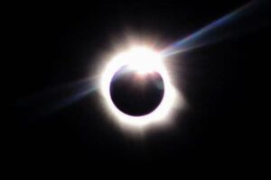 Brasileiros poderão ver eclipse solar por transmissão na internet
