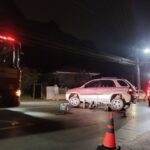 Motociclista fica preso embaixo de carro após colisão em São Bento do Sul (SC)