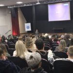 ‘Família, vocação divina’: Palestra reúne comunidade para discutir os desafios da vida familiar