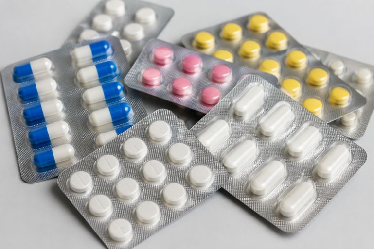 Mulher é condenada por venda de medicamentos abortivos enviados pelo correio