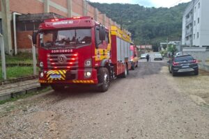 Princípio de incêndio em máquina de lavar mobiliza Bombeiros, em Brusque
