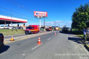 Após colisão, idosa é encontrada caída a três metros do impacto em Gaspar