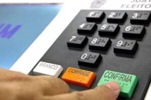 Saiba a ordem de votação na urna eletrônica