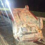 Mulher fica ferida após carro capotar na SC-418 em Campo Alegre (SC)