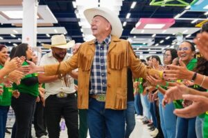 Havan inaugura 196ª loja em Caldas Novas