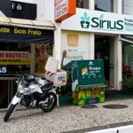 Samae disponibiliza pontos de hidratação durante o desfile de aniversário de Brusque