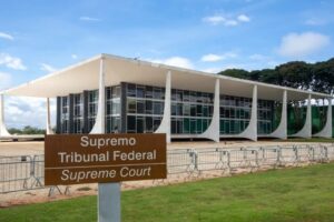 STF suspende julgamento de lei que proíbe jogos de azar