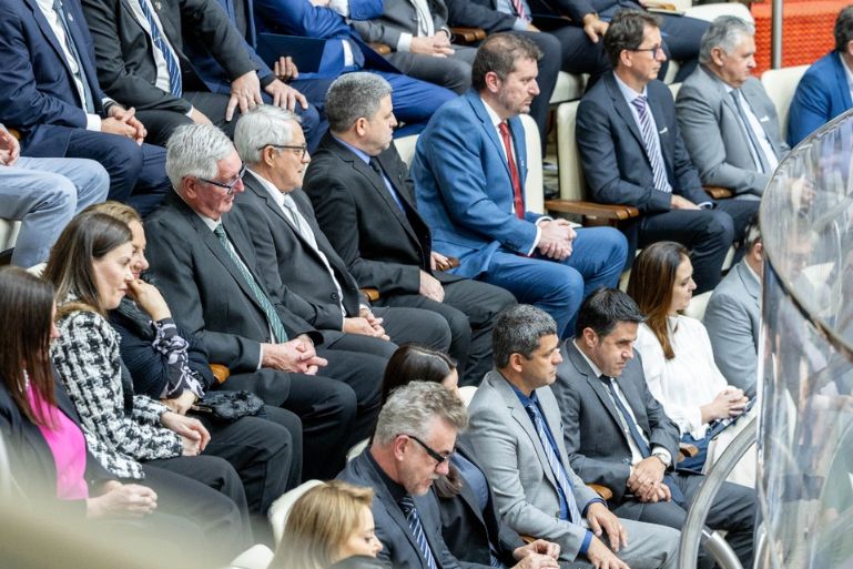 Sindilojas Brusque prestigia homenagem à Fecomércio-SC, Sesc e Senac
