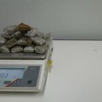 Casal é detido após ocorrência de violência doméstica e apreensão de drogas em Brusque