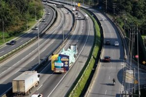 Estátua da Liberdade está a caminho da Havan de Caldas Novas (GO)