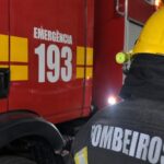 Fogo atinge resíduos têxteis e mobiliza bombeiros durante a madrugada em Brusque