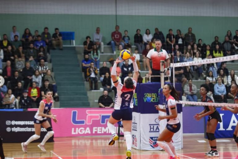 Abel Moda Vôlei estreia com vitória no Campeonato Catarinense