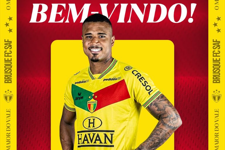 Brusque anuncia contratação do zagueiro João Maistro para a Série C