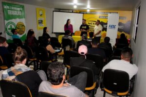 SENAI e Sinduscon realizam aula inaugural da primeira turma do Profissão Construir em Brusque
