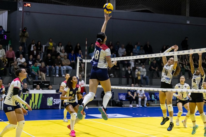 Em noite inspirada, Abel Vôlei vence Copobras pelo Estadual
